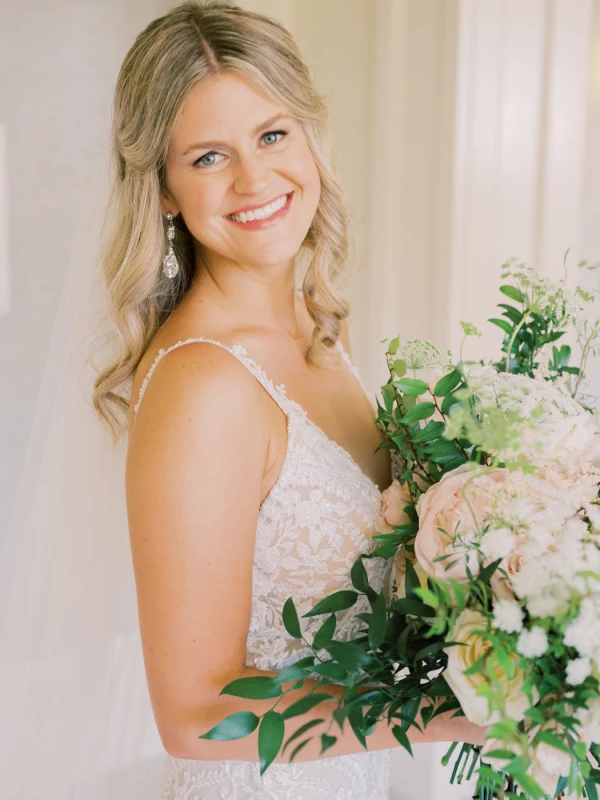 An Outdoor Wedding for Samantha and Ryan